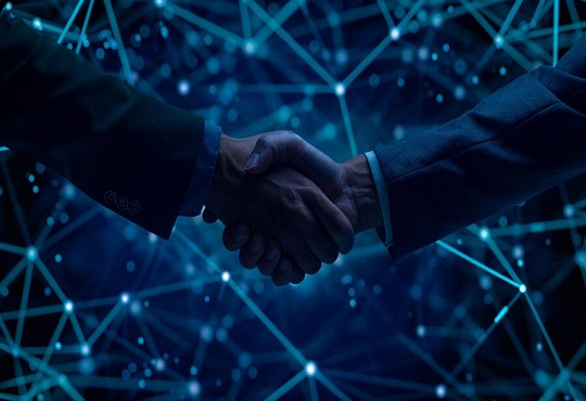 Standard Chartered Forges AI Tech Partnership with Alibaba